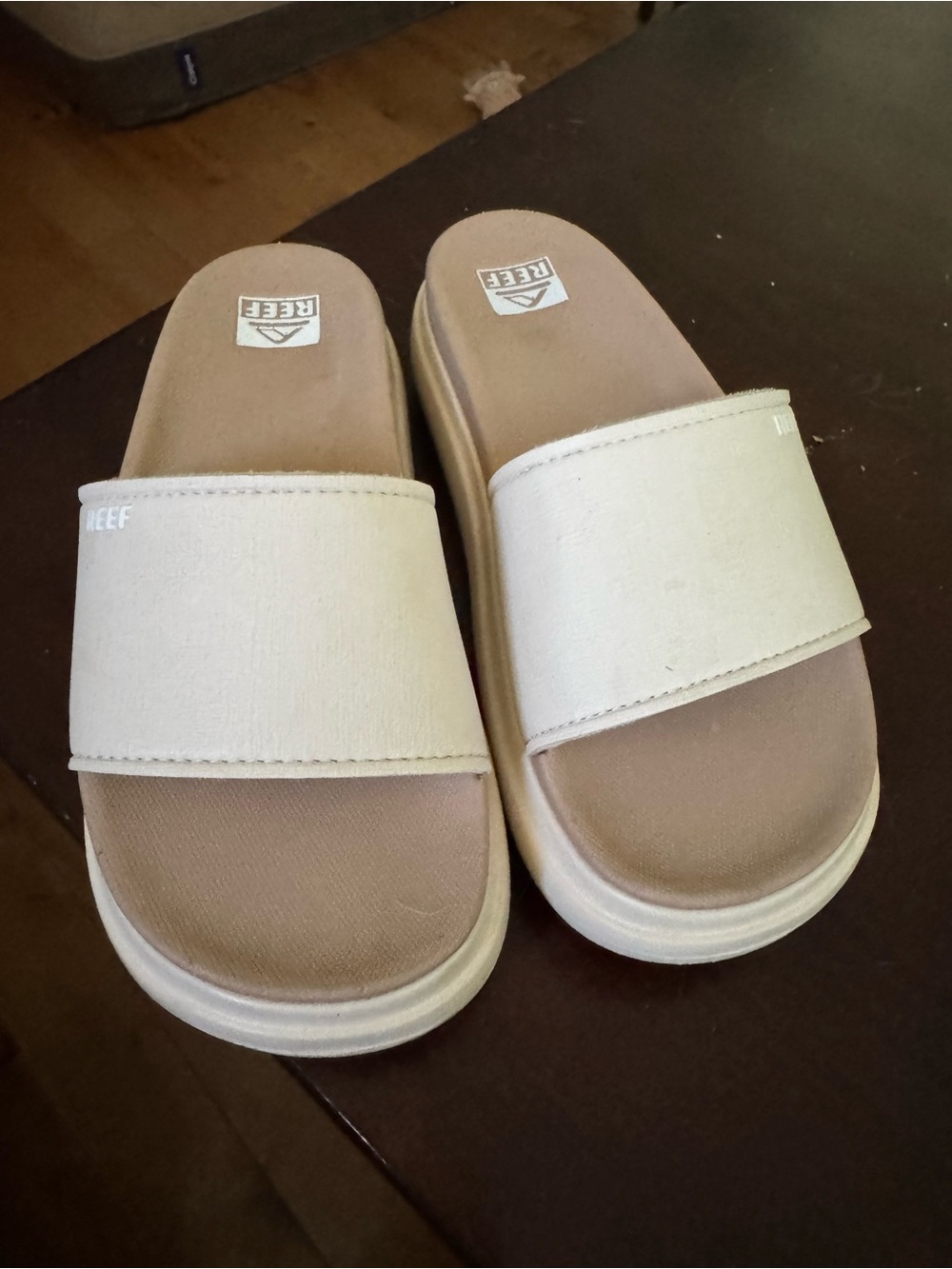REEF Slides Size 9.